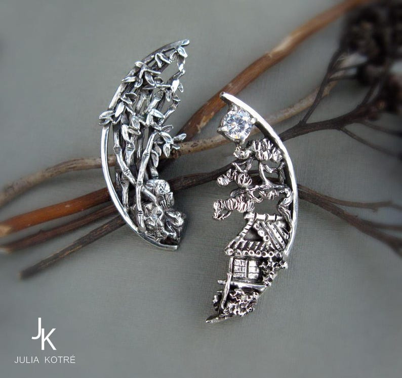 「竹林之夜」”月光斜照竹林，杜鹃啼鸣。” 东亚风格耳环；德国手艺人JulieKotre；古老失蜡法制作（珠宝蜡从头开始手工雕刻，不使用任何预制模具或刀具；随后将蜡模以925纯银整块铸造，并经过数道氧化和抛光处理）；925 纯银/方晶锆石；单只4 x1.5cm，重约5g；孤独品（20170519）/图丢失