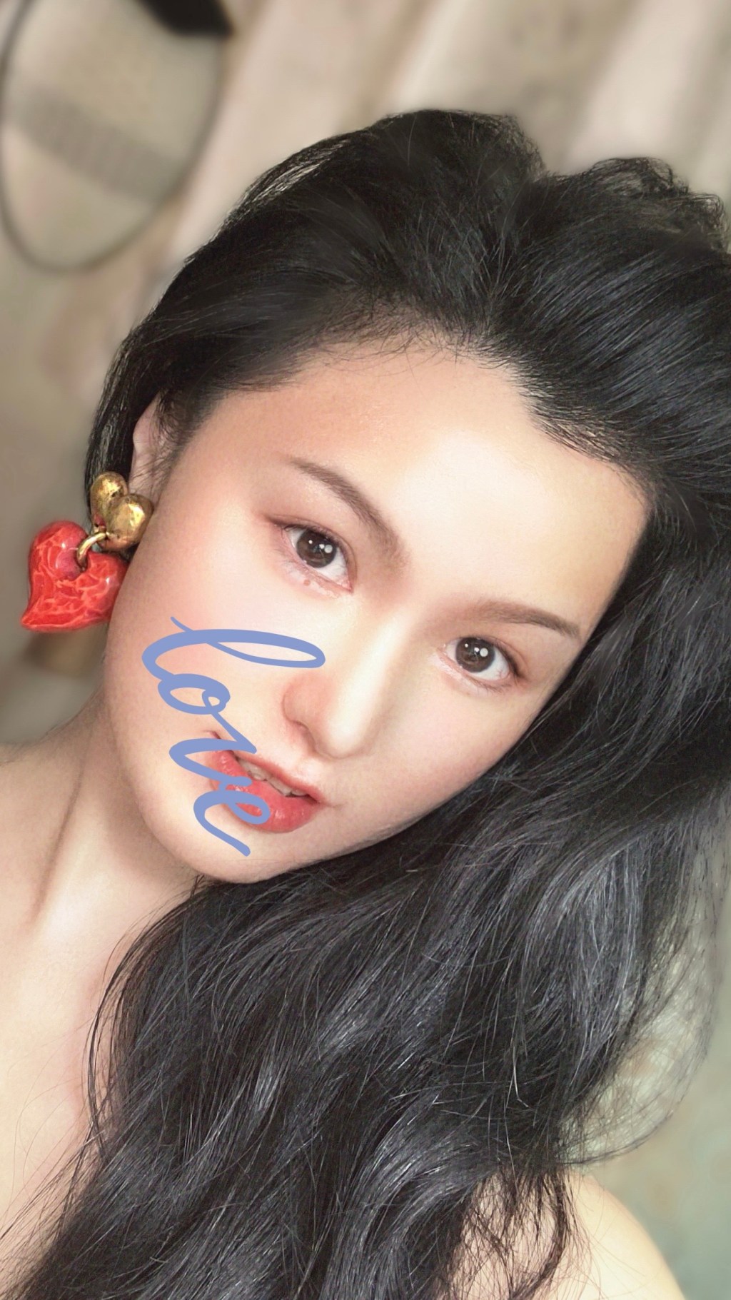 「小心肝」复古80年代RenaLange·独特不规则雕琢纹理·红色心形·爱心吊坠·大耳环；树脂/镀金；约4.5×7厘米；每只红心背面带大写字母金属标签（RenaLangeMadeInFrance)，法国制造；现代主义（20210128）