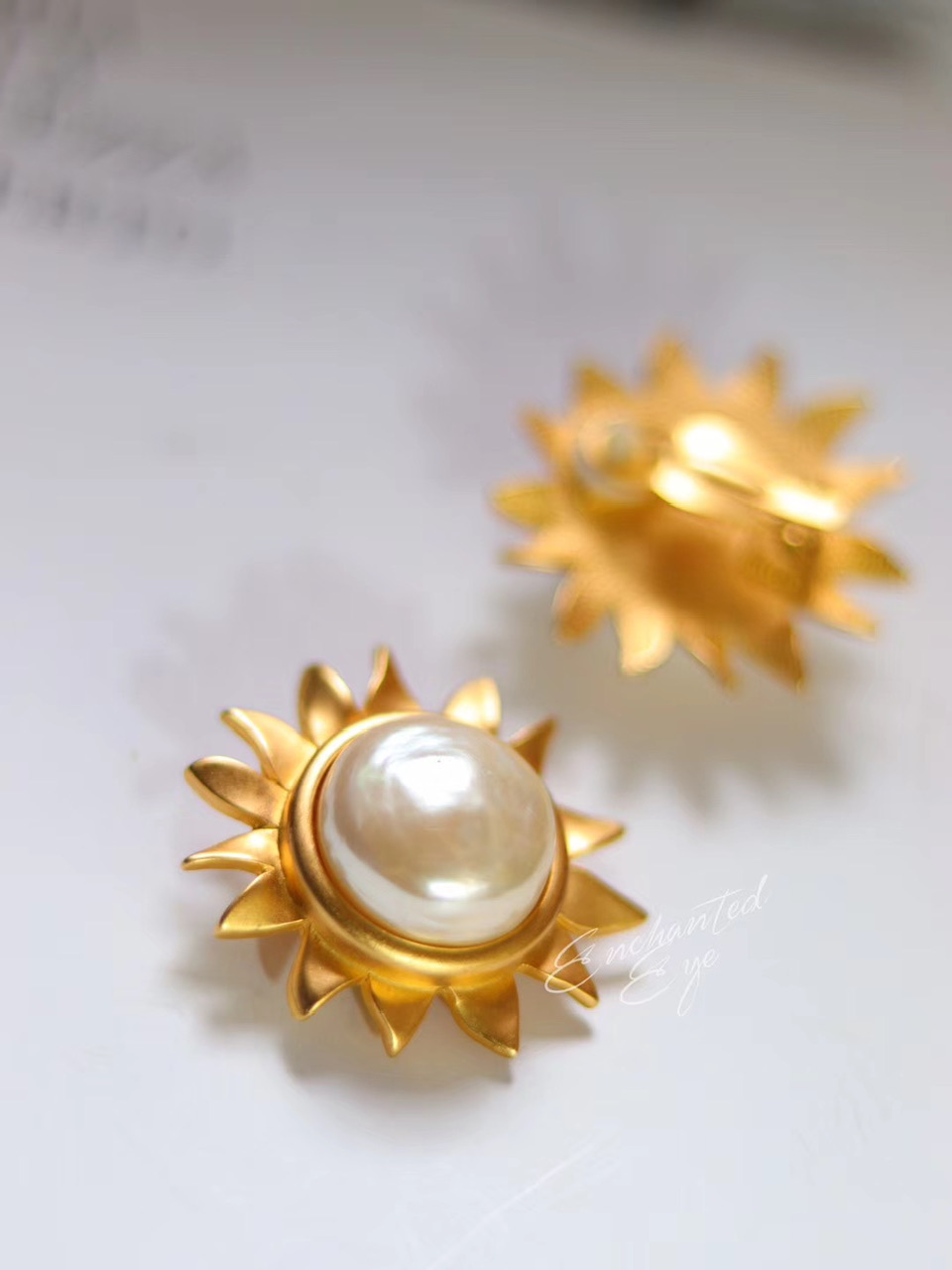 ③.太阳·Sunshine wherever you are. KL老佛爷80年代KARL LAGERFELD耳环；巴洛克珍珠/镀金（20181031）